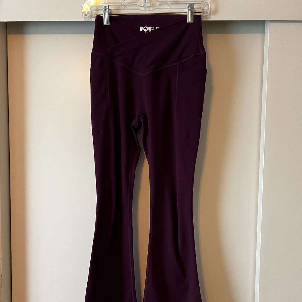 PopFlex Winter Plum Crisscross Hourglass Flared Legging w/pockets S 31"